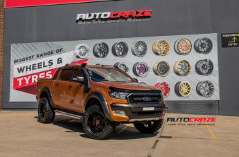 FORD RANGER AB811 SATIN BLACK GLOSS INSERTS